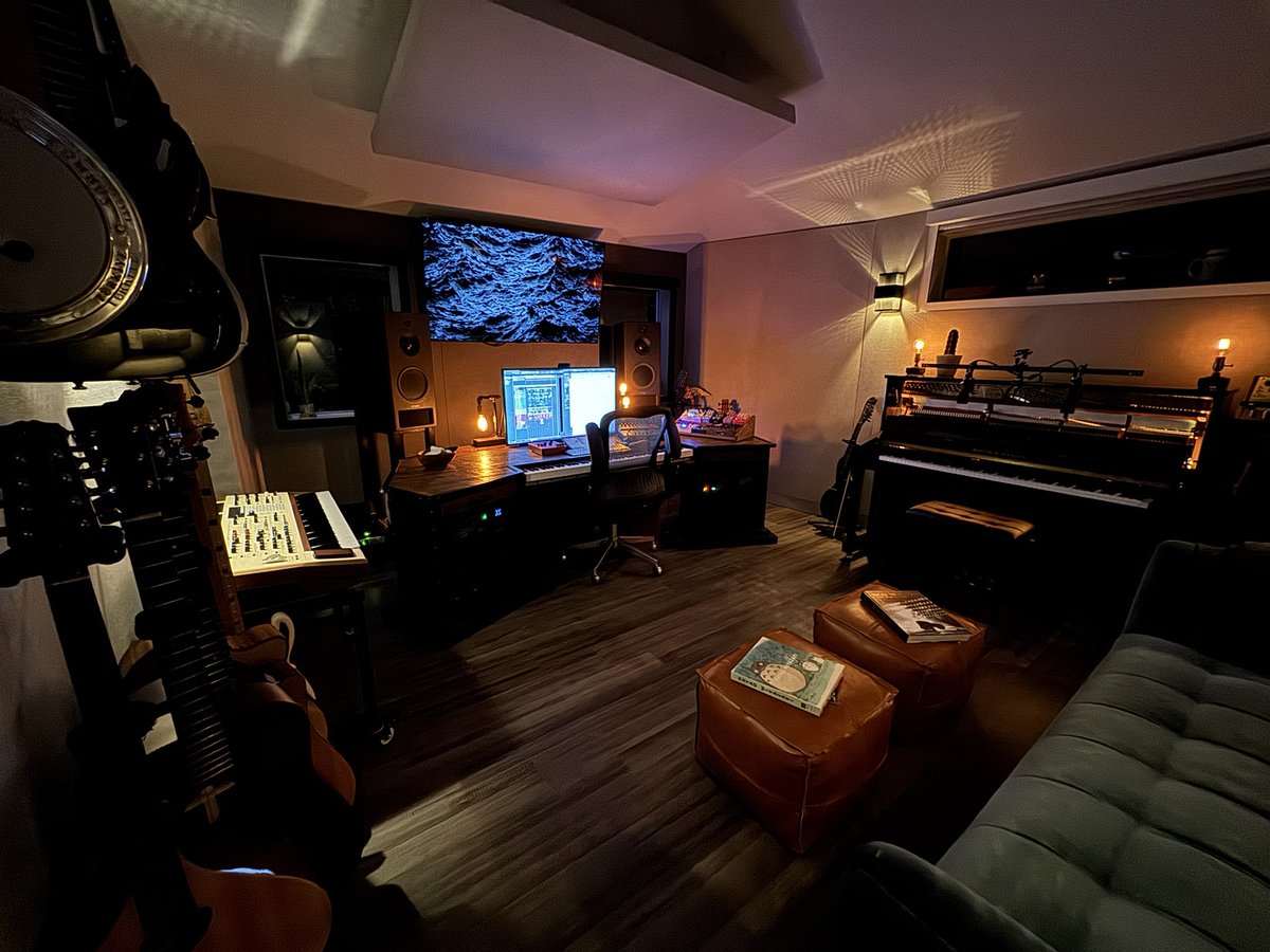 PhillBoucher's tweet image. This room has evolved into an extension of me and my process. Recent upgrades have made it easier to play, experiment, and immerse myself in the journey.
Day or night, it’s a privilege to walk into this space and invite others to share in the magic of music. 🎧✨