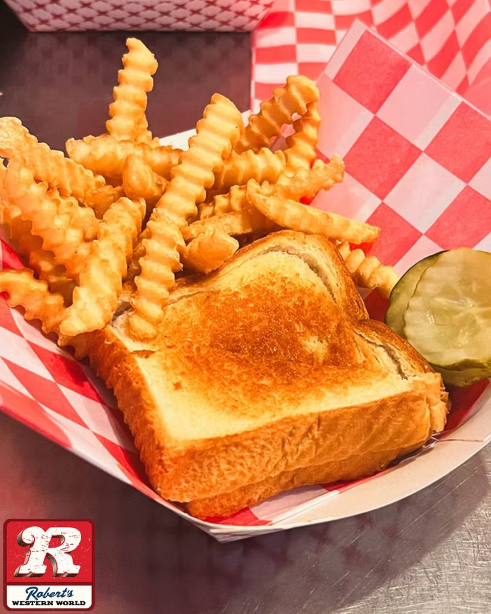 Simple, mouthwatering, and downright comforting — our grilled cheese is a classic for a reason. 🧡🧀

#NashvilleHonkyTonk #TraditionalCountry #CountryMusicLegend #BroadwayNashville #LiveCountryMusic #NashvilleBars #ColdBeer #HonkyTonkLife