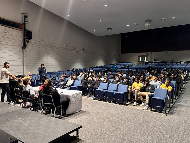 BloomfieldPS's tweet photo. Yesterday, the School to Career Office hosted an inspiring student panel for CAMS 8th graders during their Bloomfield High tour. Freshman through senior panelists shared advice, personal stories, and valuable insight to help incoming students prepare for high school success! https://t.co/9dBUSlxc36