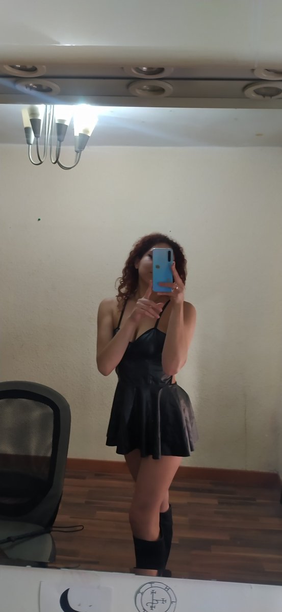 effybackup's tweet photo. No puede ser que estéis todos a final de mes alguno que valga la pena tiene que haber, todos tan ridículos no es posible🤣

Quiero que me envieis bizums en lugar de quedaros babeando en la foto 🫴

#findom #finfet #finsub #moneyslave #findomme sumiso financiero https://t.co/FCO76zTKBh
