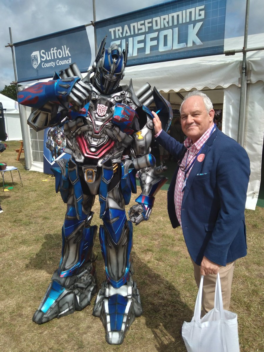 Never know who you might meet at <a href="/SuffolkShow/">Suffolk Show</a>
Enjoyed the company !
#onesuffolk