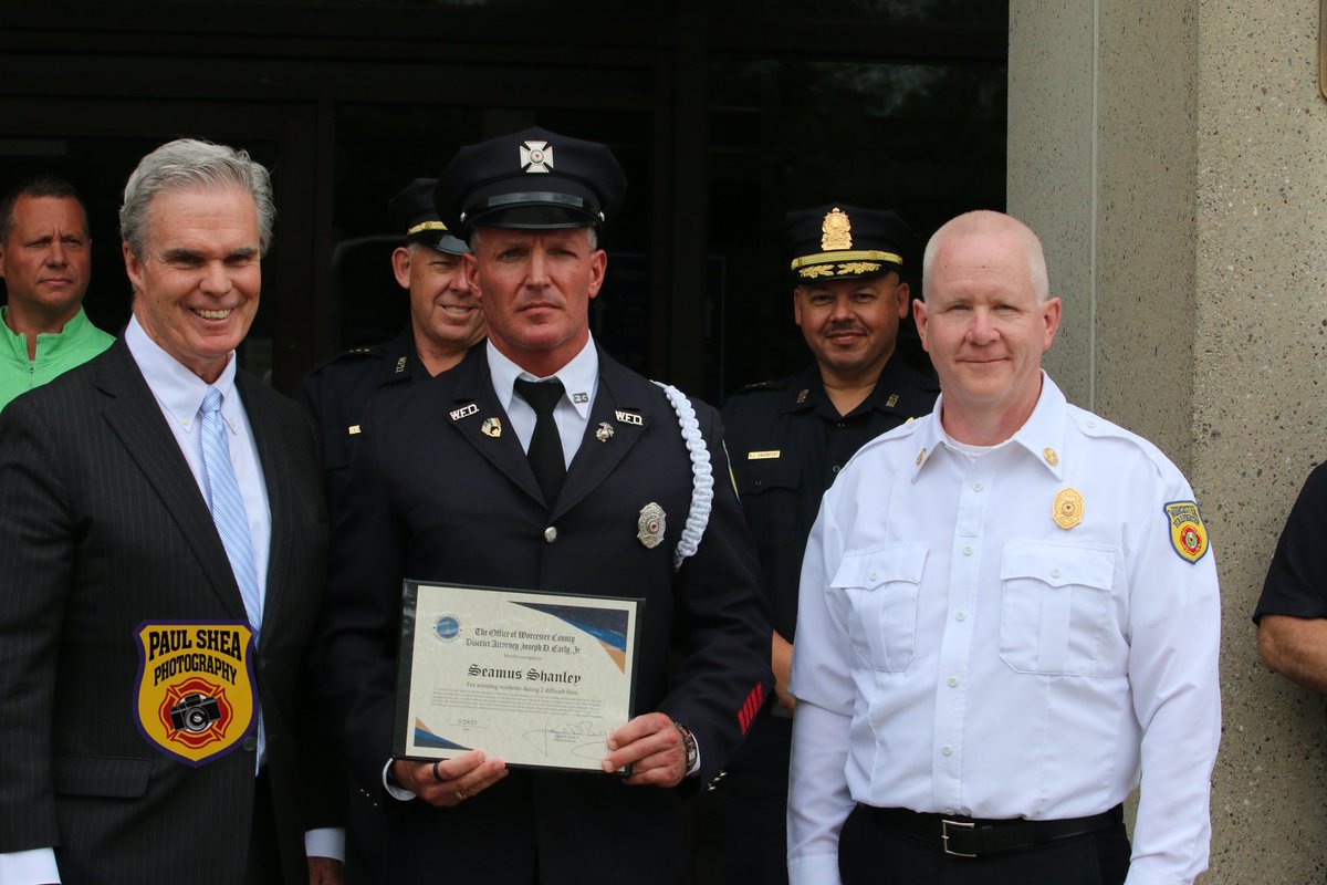 A ceremony was held today by <a href="/worcesterda/">Joseph D. Early Jr.</a> for heroic actions taken by <a href="/WorcesterPD/">Worcester PD</a> and <a href="/WorcesterFD/">Worcester Fire Dept.</a> at simultaneous multiple alarm fires on April 14. #worcester <a href="/WorcesterFD1009/">Worcester Fire Fighters Local 1009</a> 
<a href="/ctfirephoto/">CT Fire Photo</a> 
<a href="/telegramdotcom/">telegramdotcom</a> 
<a href="/mikesacconetv/">Mike Saccone</a>