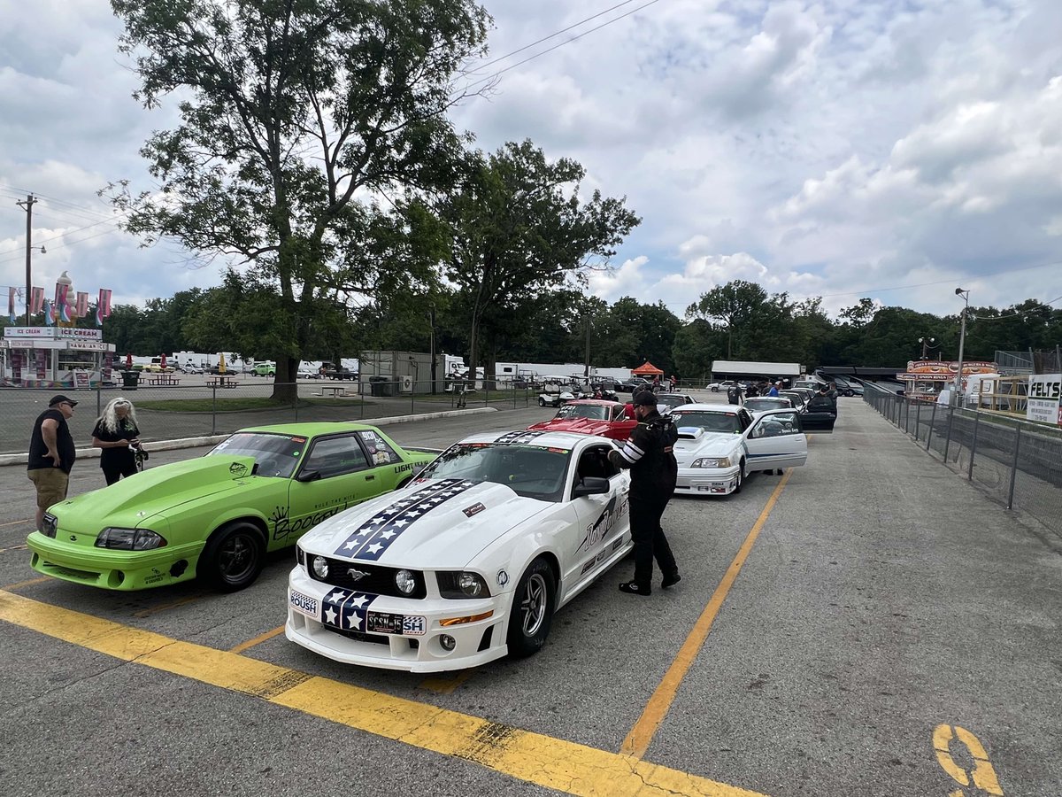 COMPCams's tweet image. 🏁 The Edelbrock #FunTeam is on the move!
We’re trackside with Sick The Magazine for Sick on the Green, soaking in all the horsepower at the dragstrip. Come say hi, grab some gear, and talk performance!
 #SickOnTheGreen #BuiltToPerform #DragAndDrive
