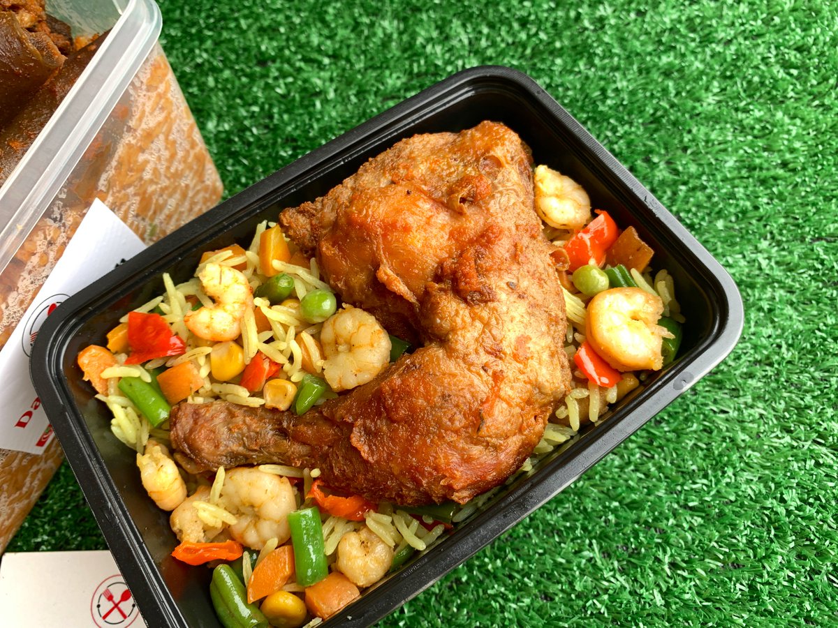 Whunmi__'s tweet image. @DassyDelish delivers top quality meals always 👌

We offer:
• Lunch packs (1-500 packs) 
• Soups &amp;amp; stews in bowls
• Food trays &amp;amp; boxes
•Monthly Food Subscription 
• Event catering

Kindly DM/Click on WhatsApp link in bio to place  orders 

📍Lagos