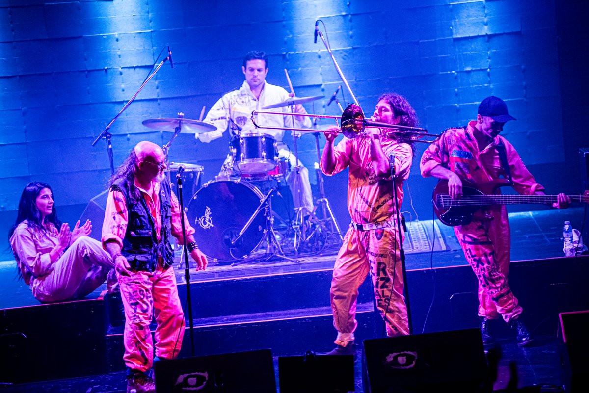 🤘🏼 La música nos une, Uruguay Nomá
Cuanta energía pasó el 24 de mayo en <a href="/niceto_club/">Niceto Club</a> 

Gracias 🇦🇷

📷 Otramirada / Stella Giordano

🧨