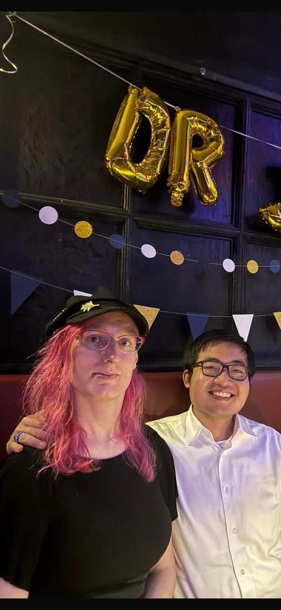 Graduation is always bittersweet. Huge congratulations to Dr. David Jin and Dr. Sarah Mcgill. They will be deeply missed in the lab! 
Definitely check out thier work attached! 
biorxiv.org/content/10.110…
biorxiv.org/content/10.110…