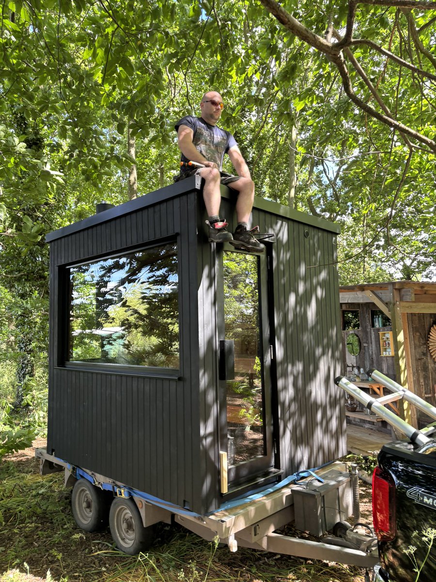 MadDogsglamping's tweet photo. If you go down to the woods today, you’re sure of a big surprise…
Arriving yesterday (that’s Bogdan sitting on the extremely articulate opinion top)…
SECRET SAUNA
Setting up in the copse by The Summer Kitchen, details to follow
#secretsauna #steam #hotandcoldtherapy #sauna https://t.co/fgEyLX1IPF