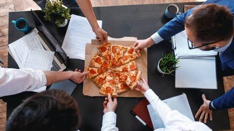 LatestBankUpdat's tweet image. Bank Employee Warned for Ordering Pizza During Office Hours
latestbankupdate.com/2025/05/bank-e…
#BankEmployee #Bank #pizza