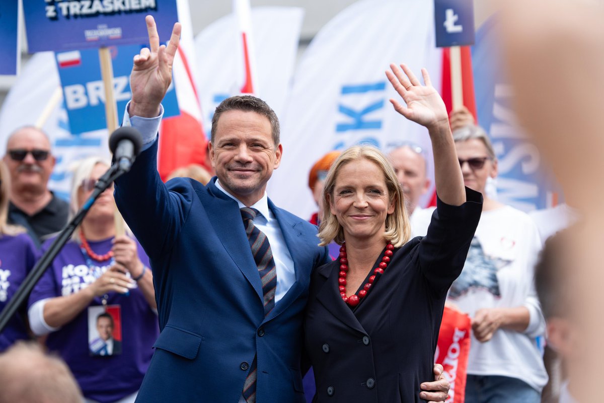 Czy przyszła para prezydencka dostanie od was serduszko? 
#Trzaskowski2025 #TrzaskamyZwycięstwo
