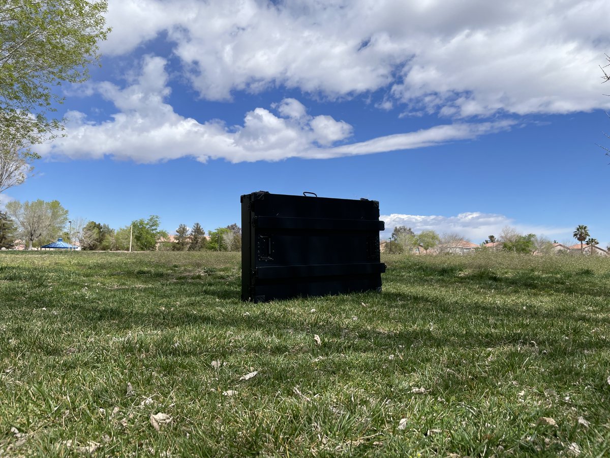 pethercules's tweet photo. Weekend plans? Bring your Hercules crate along — easy to carry &amp; built to last. #TrainerApproved #DogGearDoneRight #StrongSafeSmart #ServiceDogs #DogCrates #CollapsibleDogCrate #Adventure #Dogs #DogAdventures #HuntingDogs https://t.co/5bkQXRIq2k