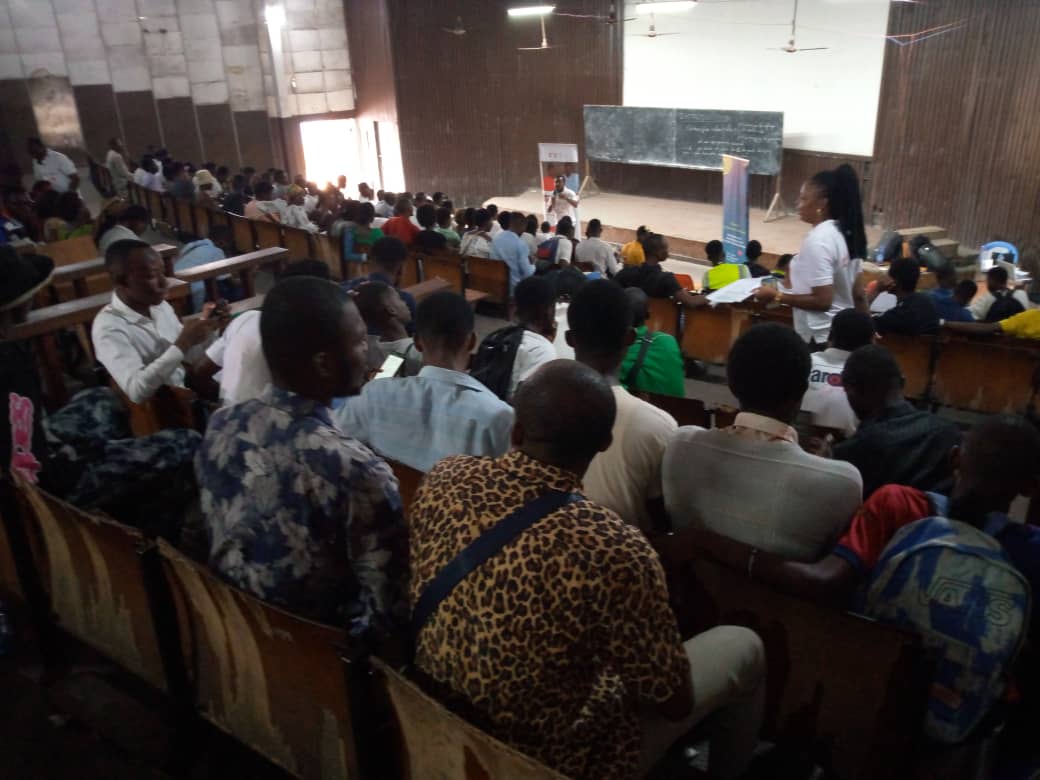 cojetasbl6's tweet photo. 🚀Excellente nouvelle ! JA Africa et RDCED, en partenariat avec le COJET, lancent un projet ambitieux en RDC. Nous formerons les jeunes Congolais à l'employabilité et à l'entrepreneuriat, avec un soutien financier pour les meilleurs projets.#JAafrica #RDCED #COJET #Developpement https://t.co/gRbb8aMs9w