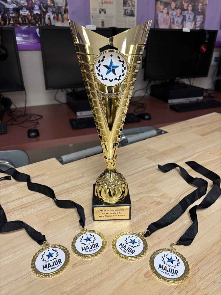 Trophy and medals have arrived! Once again, great job to all of our scholar gamers this esports season! Enjoy your summer everyone! GLHF!