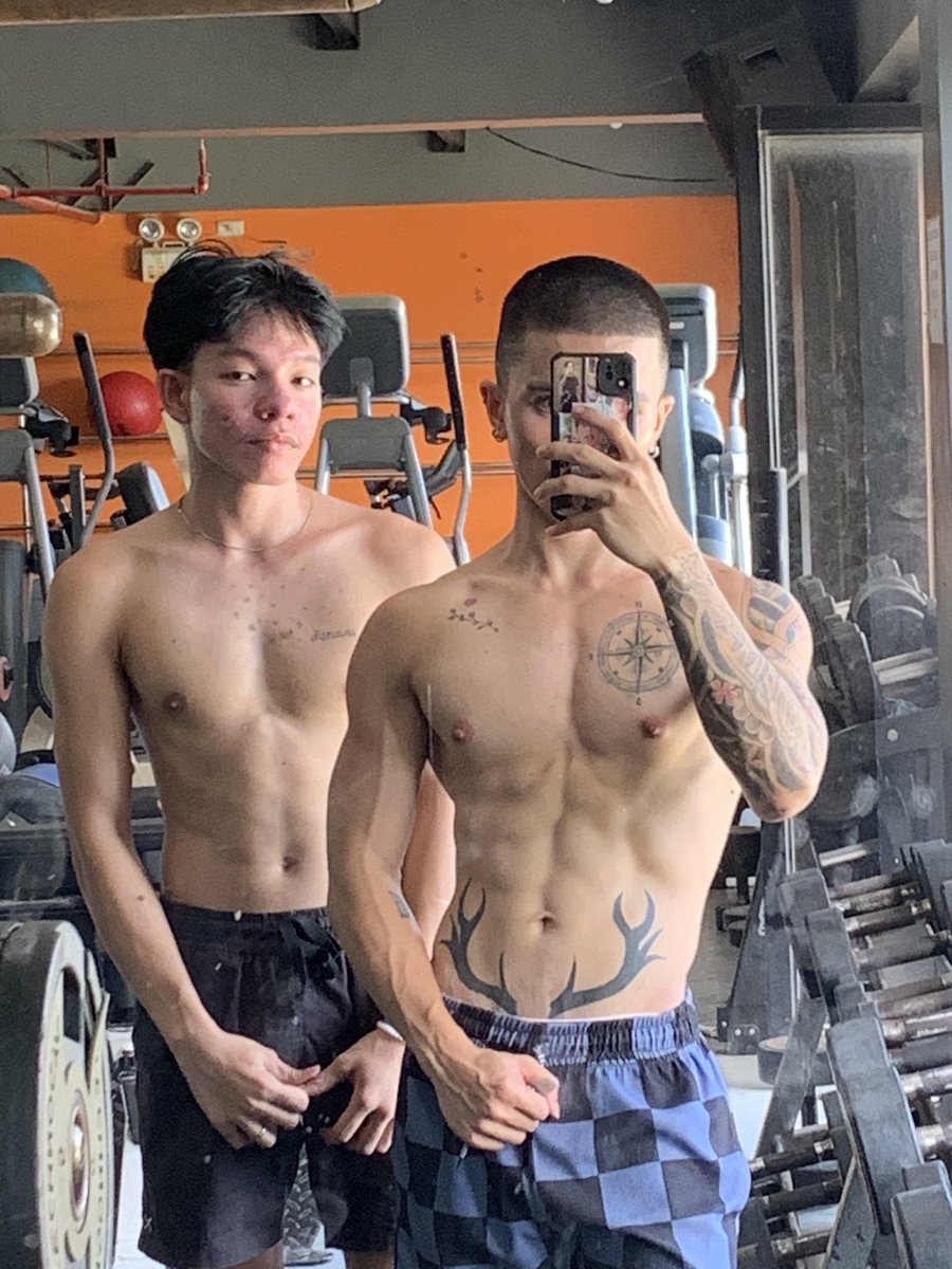 Nick Bom Bom tweet media