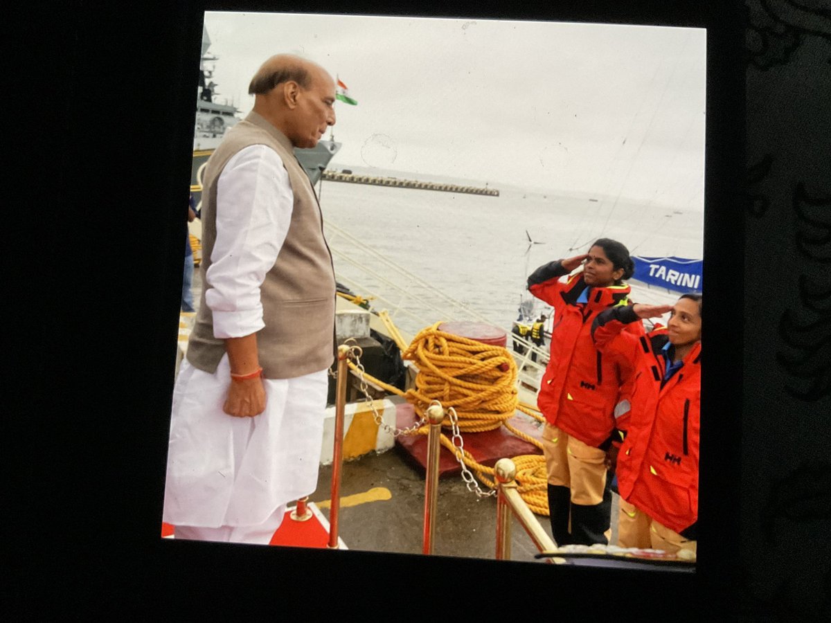 ranjit0299's tweet photo. 24k nautical miles
4 continents
3 oceans
3 great capes
8 months at sea
50knot winds
3 raging cyclones
1 treacherous Drake Passage
2 fearless Indian women sailors
all aboard one mighty sailboat: INSV Tarini
not only braved the seas 
They’ve rewritten history and 
made India proud. https://t.co/SASMspi7rA
