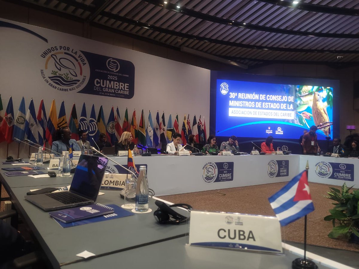 Participamos junto a la delegación cubana🇨🇺,
que preside la viceministra de <a href="/CubaMINREX/">Cancillería de Cuba</a>,Josefina Vidal,en la 30ª Reunión Ministerial del Consejo de Ministros de la <a href="/ACS_AEC/">Association of Caribbean States</a>, que Sesiona en Cartagena.
Colombia🇨🇴,bajo el lema“Unidos por la Vida: Hacia un Gran Caribe más resiliente"