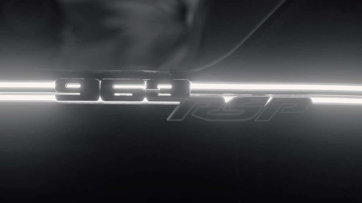 That road-legal Porsche 963? It really is happening.

Porsche just dropped the first official teaser for the 963 RSP.

Here's what you need to know ⬇️

▶️ onlyendurance.com/porsche-teases…