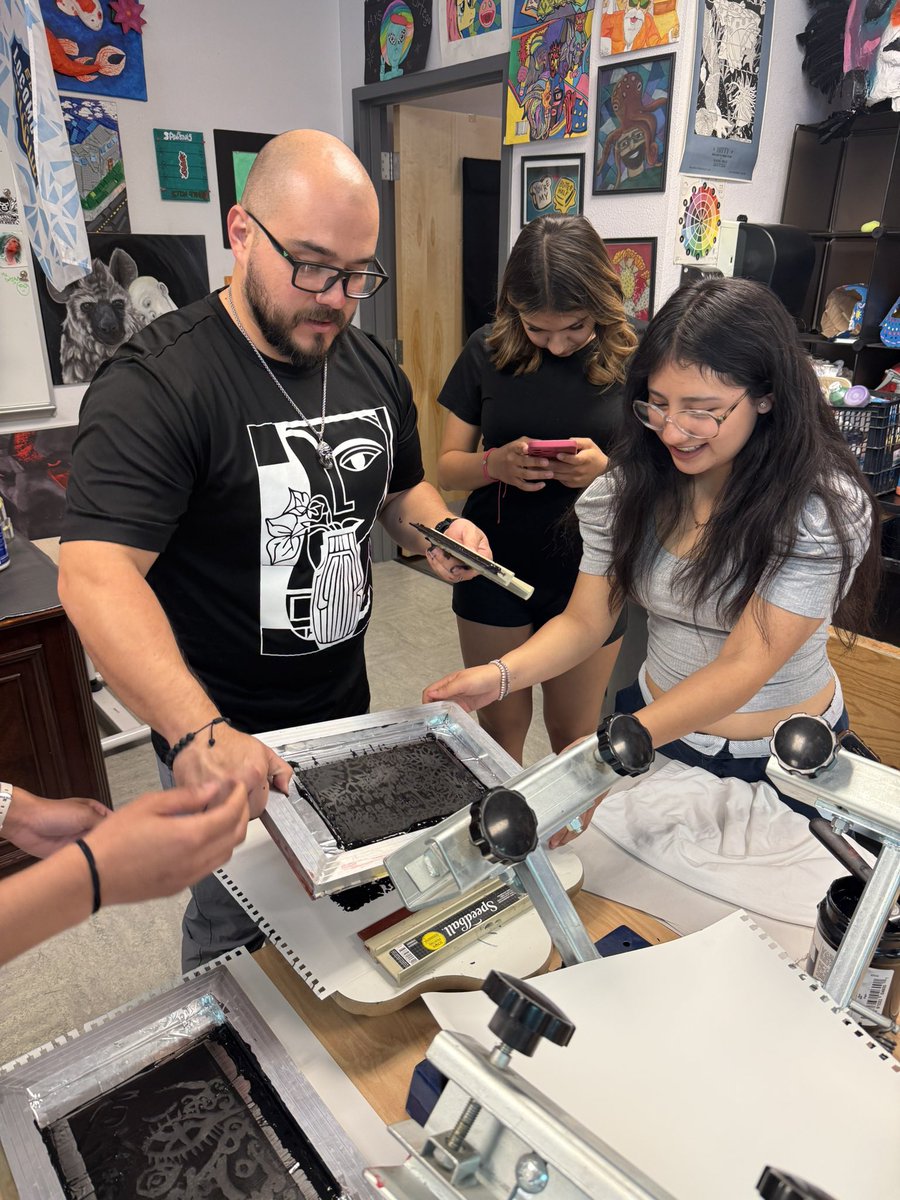 Ivan Ortega (@iortega_phhs) on Twitter photo Spartas Printmaking: Born in ink, built by bold hands! First-time screen printers turning final days into fresh designs! #hardwork #noexcuses #screenprinting <a href="/SISD_FineArts/">SISD Fine Arts</a> <a href="/PHills_HS/">Pebble Hills High School</a> <a href="/SocorroISD/">Socorro ISD</a> Spartas Printmaking: Born in ink, built by bold hands! First-time screen printers turning final days into fresh designs! #hardwork #noexcuses #screenprinting <a href="/SISD_FineArts/">SISD Fine Arts</a> <a href="/PHills_HS/">Pebble Hills High School</a> <a href="/SocorroISD/">Socorro ISD</a>