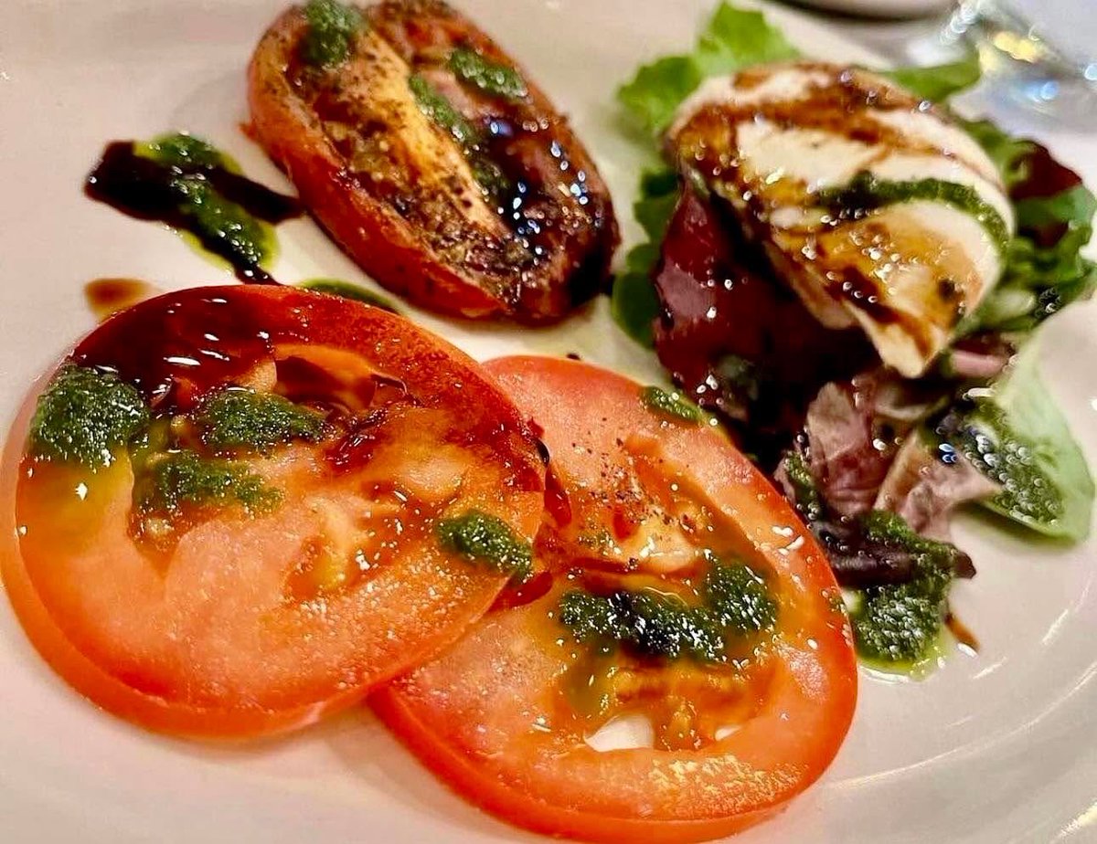 Embrace the Italian spirit of “la dolce vita” and savor the fresh flavors of summer at IL MITO! 🌿🍅 ilmito.com