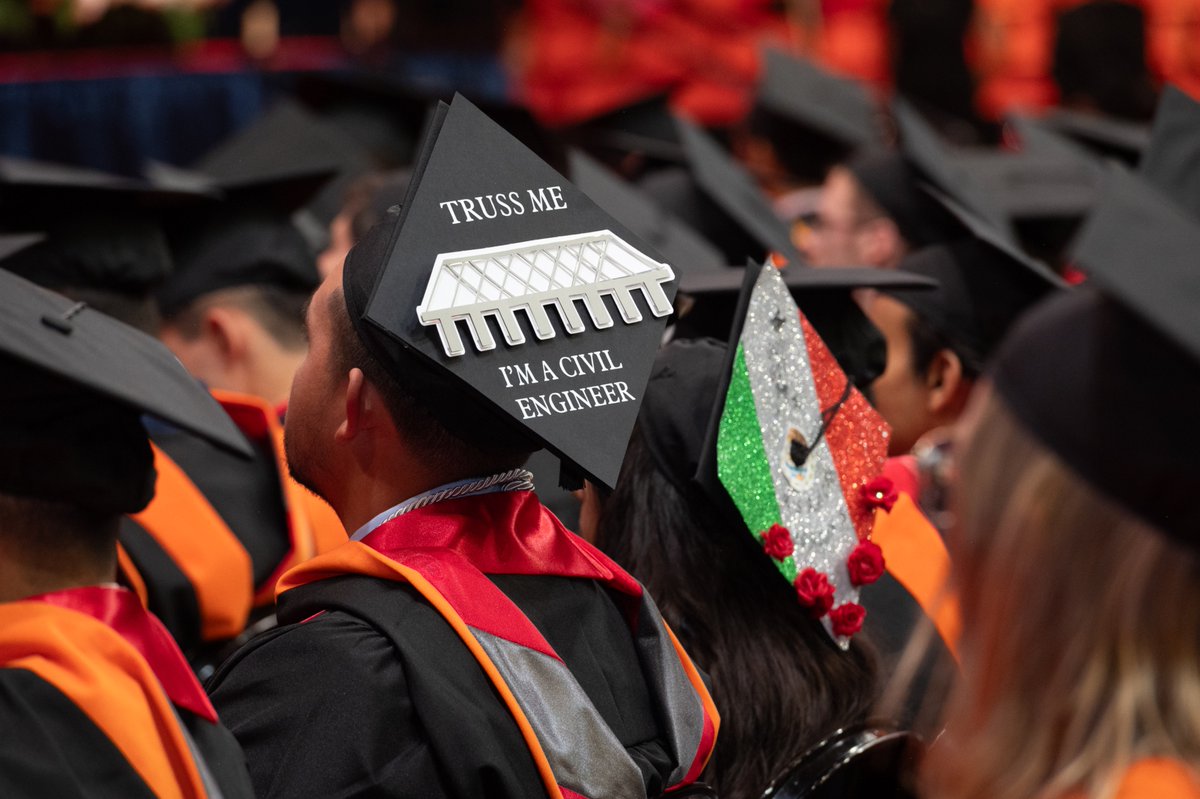 IITEngineering's tweet image. 🎓 Congratulations to our Armour College of Engineering grads! You’ve built more than projects, you’ve built a legacy. Here’s to engineering a better tomorrow.