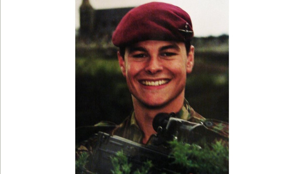 KeyserSosse's tweet image. 30th May, 2009

Lance Corporal Nigel Moffett, aged 28 from Belfast, of The Light Dragoons, and Corporal Stephen Bolger, aged 30 from Cromer, of The Parachute Regiment, were killed by an explosion on patrol near Musa Qaleh, Helmand Province 

Lest we Forget these brave men 🇬🇧