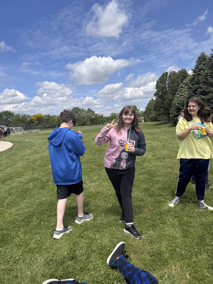 Thank you PTA for getting us all Kona Ice today! 
<a href="/D61EJH/">Eisenhower JHS</a>, #d61learns