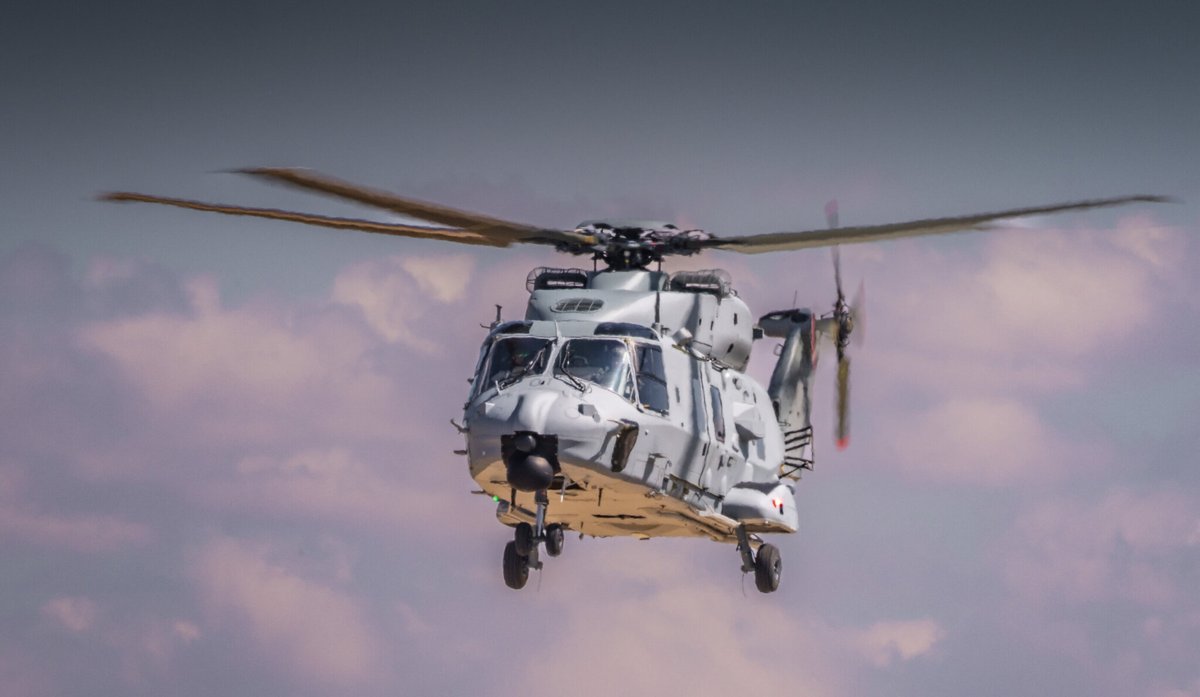 Today's top story: Airbus delivers first two NH90 tactical transport helicopters to Spanish Navy

Read the full story, and see the rest of today's headlines, here: verticalmag.com

 #Airbus #SpanishNavy #MilitaryAviation #HelicopterDelivery