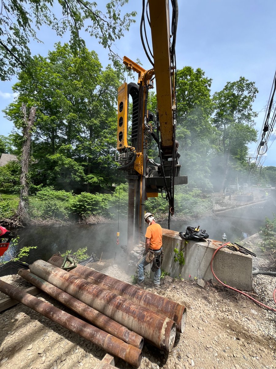 Norwalk Marine's new KLEMM KA 162 drill set up on a CAT 335 gives them the ability to work on a variety of new projects! Jobs that are hard to reach or will need the least amount of site work for environmentally sensitive areas to drill micro piles.