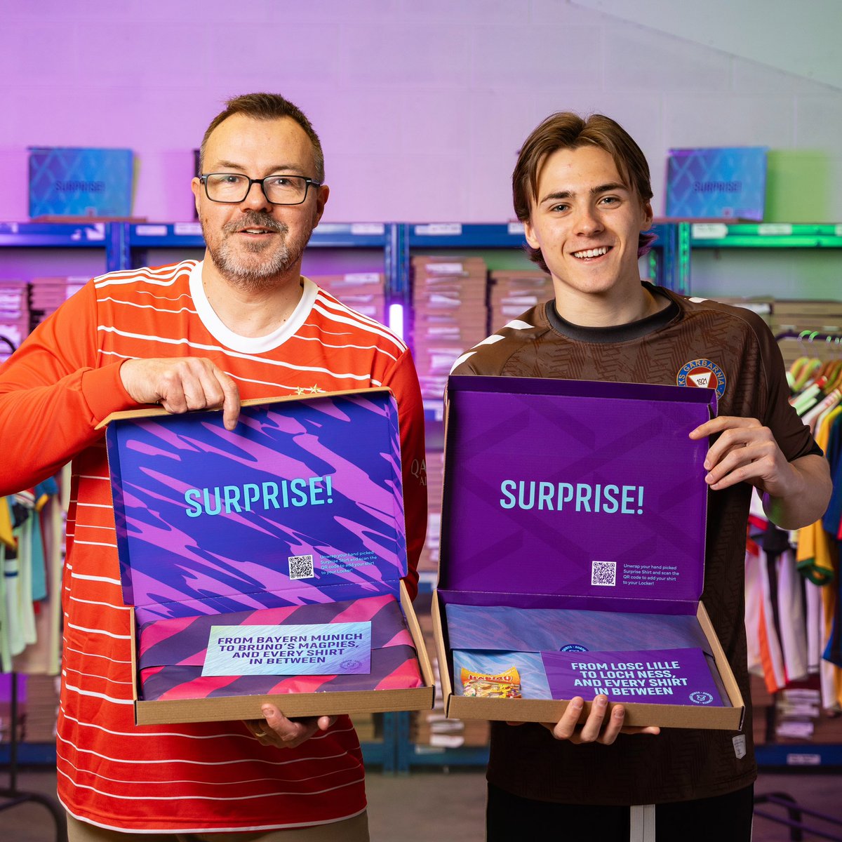 The dream team are live for SIX HOURS on TikTok tomorrow! 👀

Yep. You read that right. Six! 🤯

Bringing you a huge flash sale, giveaways and packing your TikTok shop orders live.

Register for the live event and come keep us company, from 5 to 11pm! 👇
tiktok.com/live/event/750…