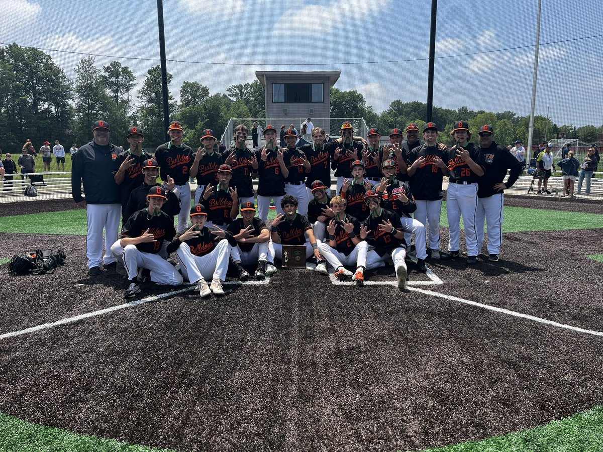 The Green Bulldogs are the 2025 Division II District Champions🏆