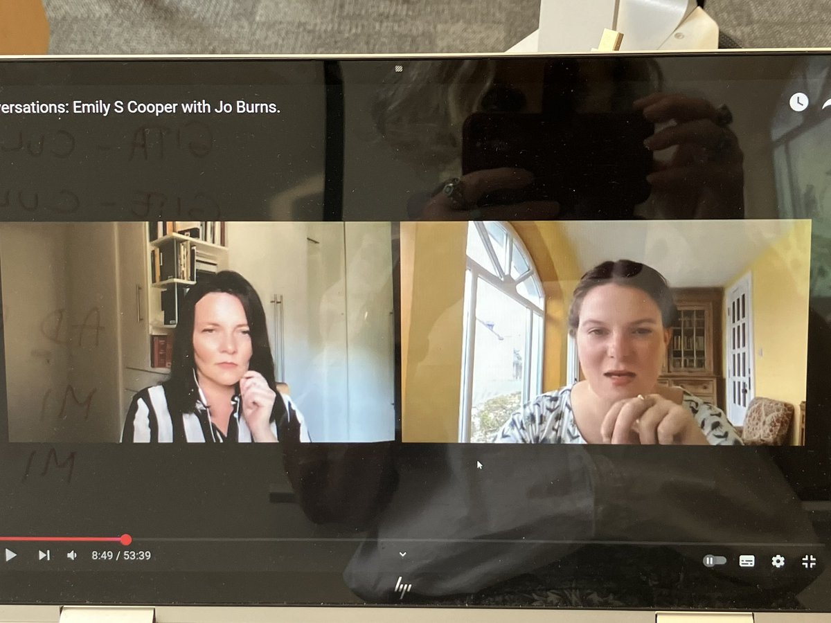 Maureen Boyle (@boylemo) on Twitter photo We had a great session today on ‘The Conversation’ by Jo Burns & Emily Cooper in our Ekphrasis class in <a href="/QUBelfast/">Queen's University Belfast 🎓</a> . A brilliant collection that prompted thoughtful discussion. 🎨🖼️📚 We had a great session today on ‘The Conversation’ by Jo Burns & Emily Cooper in our Ekphrasis class in <a href="/QUBelfast/">Queen's University Belfast 🎓</a> . A brilliant collection that prompted thoughtful discussion. 🎨🖼️📚