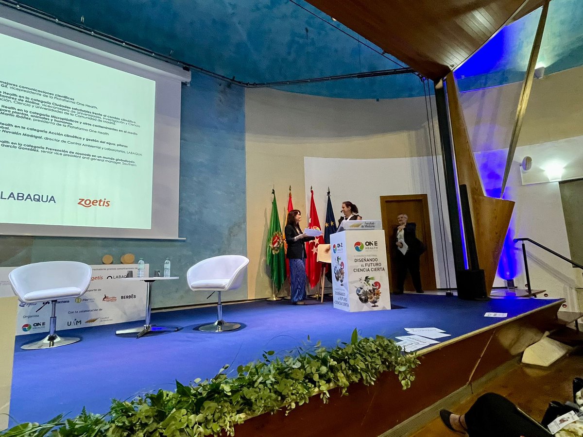 Ana Ramirez de Molina (@anaradmo) on Twitter photo Encantada de participar en la entrega de premios y clausura del II Congreso de la <a href="/Plat_OneHealth/">Plataforma One Health</a> en <a href="/UAM_Medicina/">Medicina UAM</a>! Colaboración, integración y talento como base.
¡Enhorabuena a los premiados! <a href="/INIA_es/">INIA-CSIC</a>
<a href="/IMDEA_Agua/">IMDEA Agua</a>
<a href="/unicomplutense/">Complutense</a>
#unidaddesalud <a href="/AndaluciaJunta/">Junta de Andalucía</a> Encantada de participar en la entrega de premios y clausura del II Congreso de la <a href="/Plat_OneHealth/">Plataforma One Health</a> en <a href="/UAM_Medicina/">Medicina UAM</a>! Colaboración, integración y talento como base.
¡Enhorabuena a los premiados! <a href="/INIA_es/">INIA-CSIC</a>
<a href="/IMDEA_Agua/">IMDEA Agua</a>
<a href="/unicomplutense/">Complutense</a>
#unidaddesalud <a href="/AndaluciaJunta/">Junta de Andalucía</a>