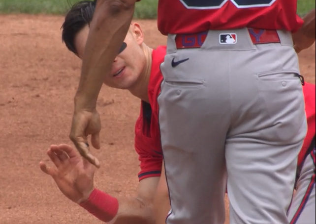 TalkinTomahawk's tweet photo. Stuart Fairchild of the Atlanta Braves touched second base using the hand that did not have an oven mitt. https://t.co/F6RMp9l5QO