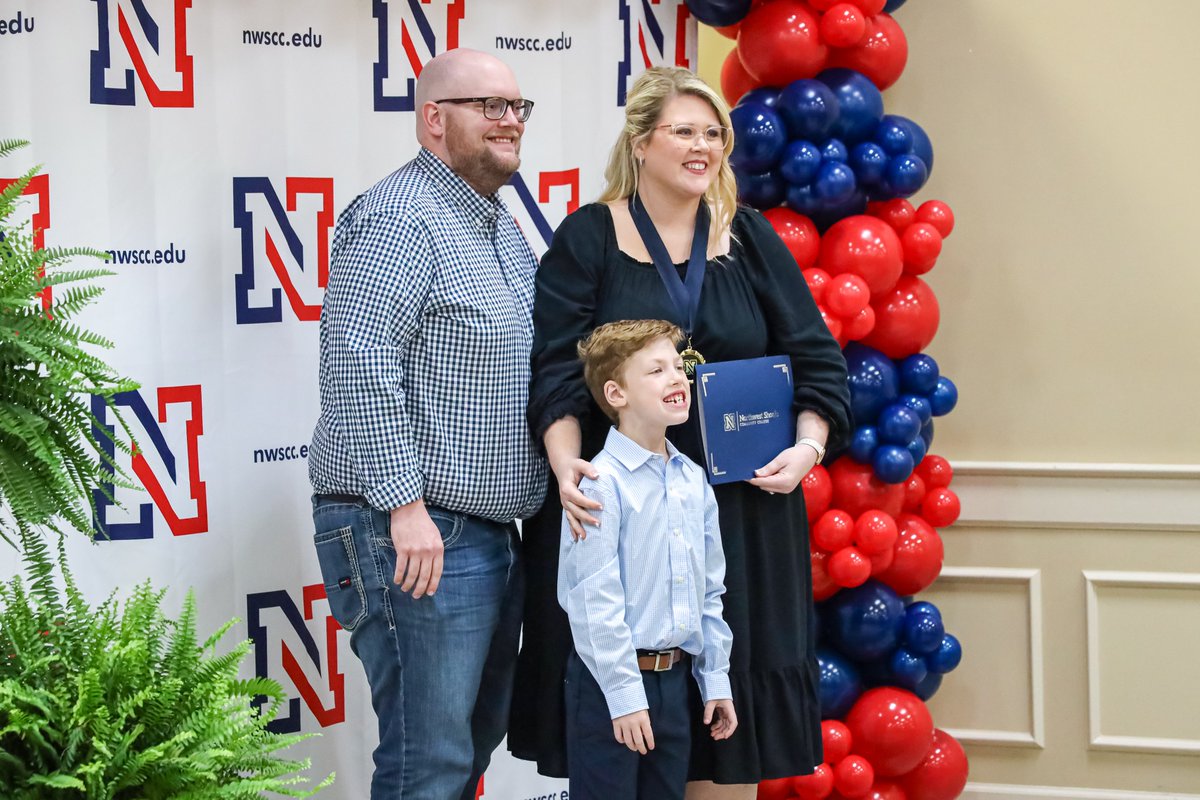 NWSCC's tweet image. HIGHLIGHTS FROM 2025 NWSCC HONORS NIGHT 📸 ⬇️ We had a great time celebrating our wonderful students! All photos are available to download ➡ drive.google.com/drive/folders/… #nwscchonors