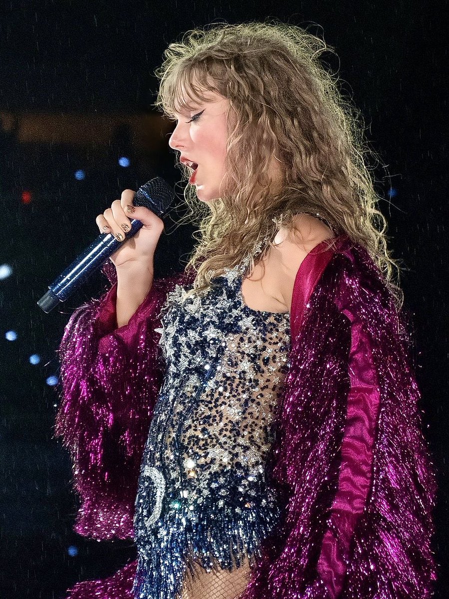 taylor thinker💭 (@tsthinkers) on Twitter photo 