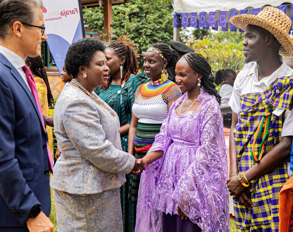 TushemeririweK's tweet image. The perspectives of young people are important. When they are listened to and involved in the decision-making process, a society becomes fairer, more creative, and stronger. I am excited to serve in my new role as a Board Member of the EU Youth Sounding Board in Uganda.