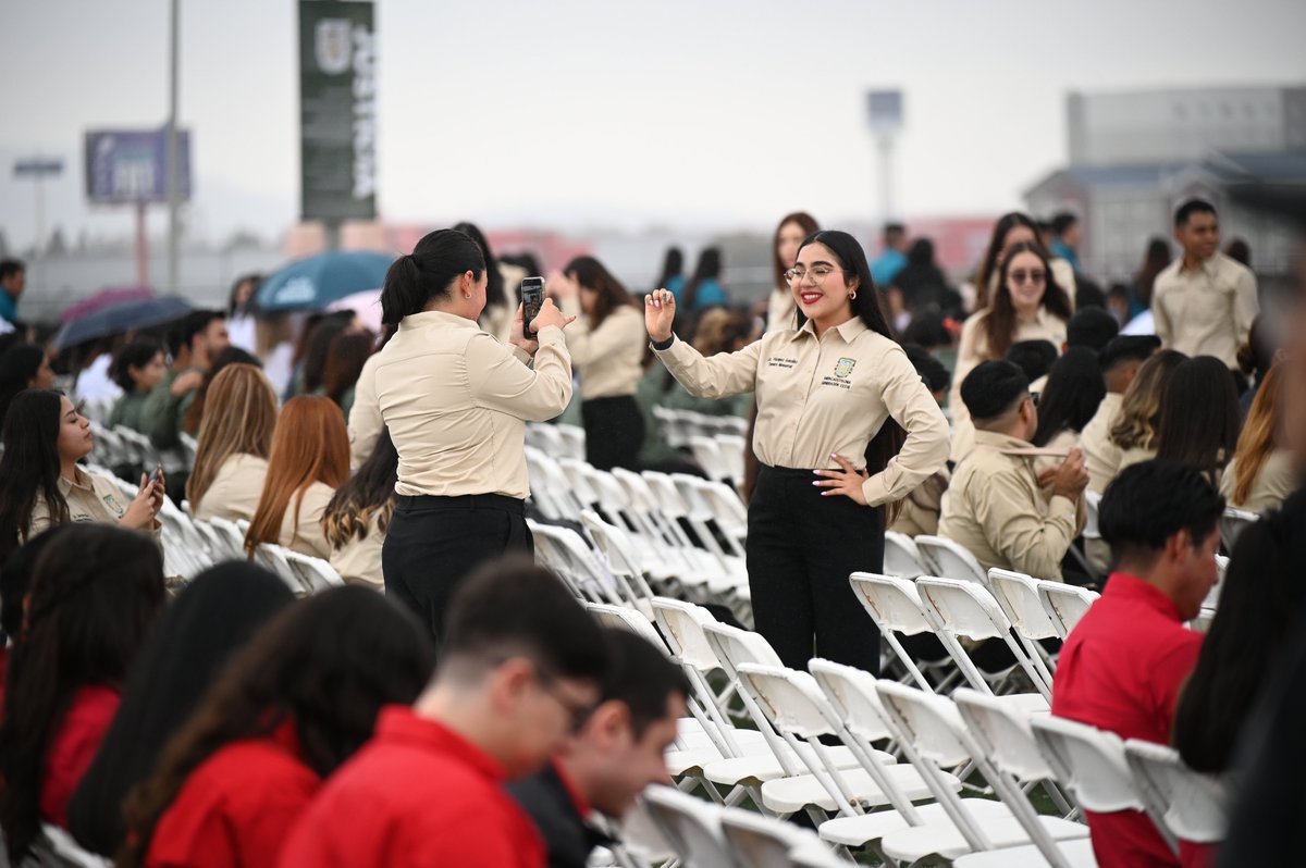 Con una emotiva ceremonia celebrada en el estadio de beisbol del campus Tijuana, la UABC reconoció a 2495 estudiantes como potenciales a egresar de la generación 2025-1, en un ambiente cargado de alegría, orgullo y sentido de comunidad.
gaceta.uabc.mx/notas/instituc…