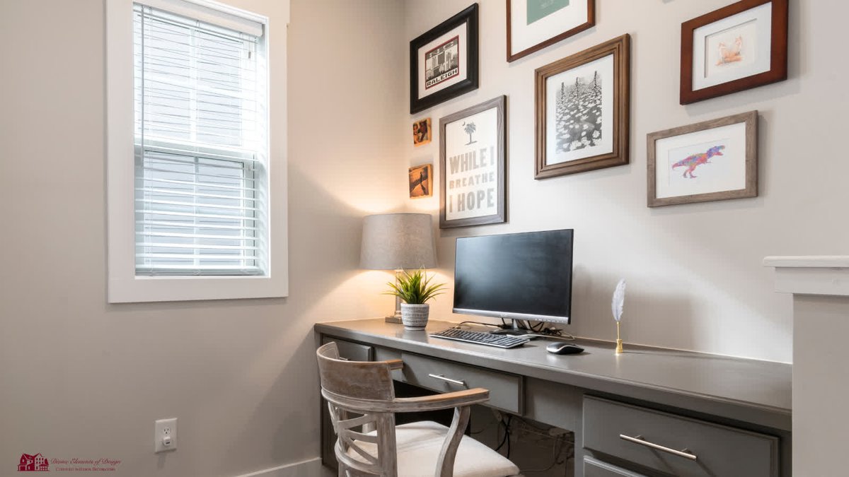 DivineEleDesign's tweet image. Cluttered desk = cluttered mind. Clear both in Week #22. 🧘🏾♀️ Join my Weekly Declutter Challenge → link in bio.
#OfficeDeclutter #DeclutterChallenge
