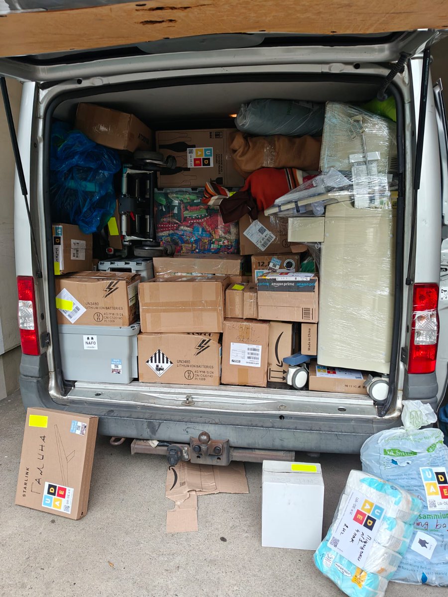 LadyBugFella's tweet image. Loading completed✅️
TRUCK#16 "Sweety"
+ very valuable cargo on board🙏
😟Unfortunately, we have not yet collected the amount we need to drive ⛽️⛽️⛽️ from 🇩🇪 to 🇺🇦...
paypal.com/donate?campaig…
Thank you for supporting Ukraine!
@UADE2024
@TJuderjahn
@prost53954
@hottaspotta