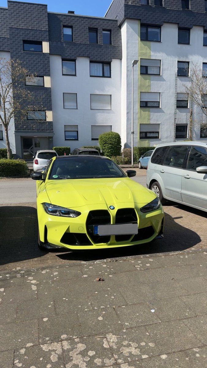 Mein Bruder hat ein M4 geschenkt bekommen von mein Vater und jz bin ich der nächste 

Good Lifeeee Amate
