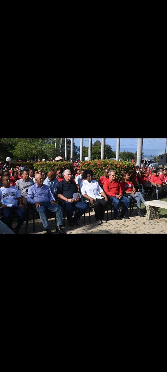 🇨🇺El Presidente de la República, Miguel Díaz-Canel Bermúdez, presidió este miércoles el acto central por el 68 aniversario del Combate de El Uvero, acción considerada un hito en la lucha revolucionaria.<a href="/SinMiedoAlFuego/">Sin Miedo Al Fuego</a>