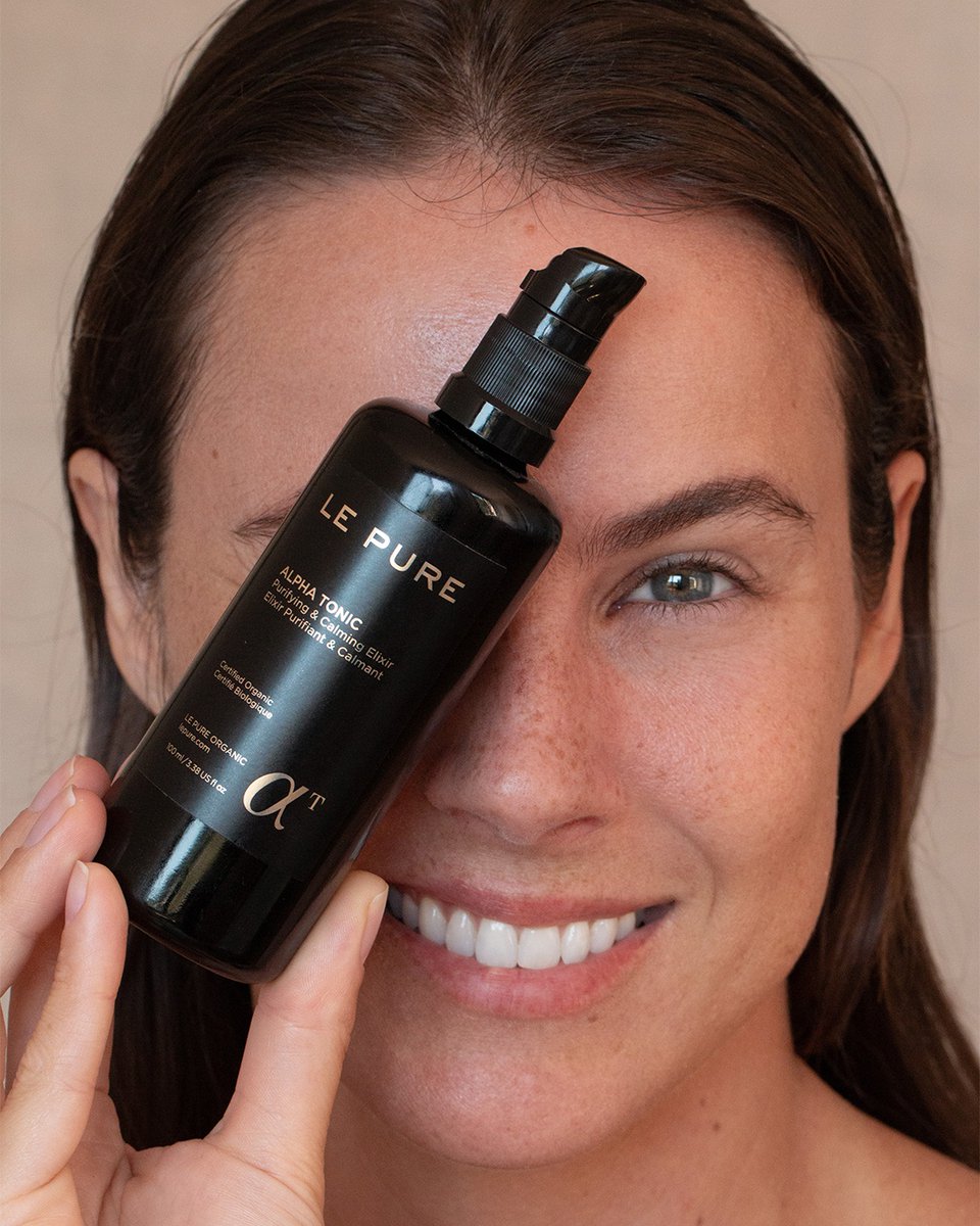 LEPUREcom's tweet image. One product that does it all. 

Alpha Tonic cleanses, soothes, and firms, while bringing your skin back to balance.

lepure.com/shop/alpha-ton…

#Healthyskin #Skincareessentials Organicskincare
