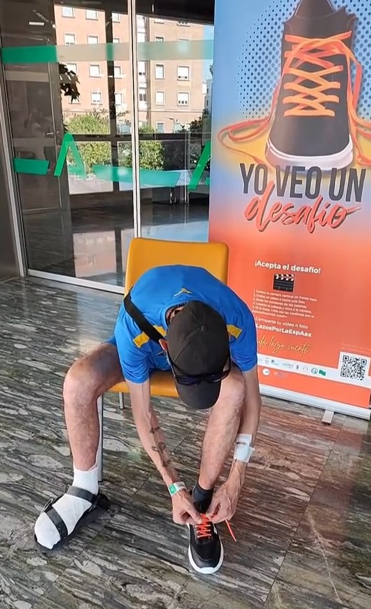 Espondilitis Sevilla (@espondilitiseas) on Twitter photo Nuestro Stand, junto a
<a href="/CEADE_/">CEADE</a>
, en el <a href="/HospitalUVRocio/">HospitalUVRocio</a> de Sevilla
con la Campaña #LazosPorlaEspAax. Muchas gracias a tod@s l@s que se ataron los cordones naranja y lo han compartido en sus redes sociales.
<a href="/ArtritisHoy/">Artritis Hoy</a>
<a href="/ASIntFed/">ASIF</a>
<a href="/SEReumatologia/">Soc.Esp.Reumatología</a>
<a href="/GRESSER_Espa/">GRESSER</a> Nuestro Stand, junto a
<a href="/CEADE_/">CEADE</a>
, en el <a href="/HospitalUVRocio/">HospitalUVRocio</a> de Sevilla
con la Campaña #LazosPorlaEspAax. Muchas gracias a tod@s l@s que se ataron los cordones naranja y lo han compartido en sus redes sociales.
<a href="/ArtritisHoy/">Artritis Hoy</a>
<a href="/ASIntFed/">ASIF</a>
<a href="/SEReumatologia/">Soc.Esp.Reumatología</a>
<a href="/GRESSER_Espa/">GRESSER</a>
