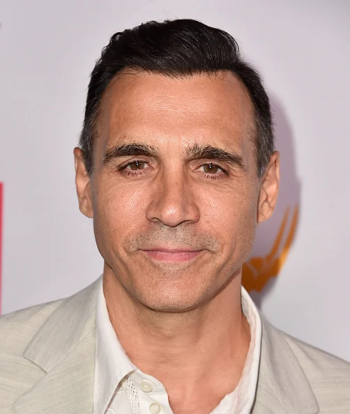 JuanC_Rdgz's tweet photo. 📺 Happy Birthday Adrian Paul 🎂📺
#AdrianPaul #HighlanderTheSeries #HighlanderEndgame #HighlanderTheSource #DuncanMacLeod #Arrow #Dante https://t.co/kgiDzh4Tlm