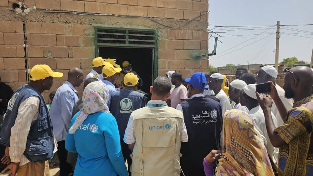 WHO Sudan (@whosudan) on Twitter photo .<a href="/FMOH_SUDAN/">وزارة الصـحة - السـودان</a> launched the second 2025 national campaign for universal coverage with insecticide-treated nets (ITN) to distribute >1M treated nets in 8 localities of White Nile.
ITNs are the first line of defense against febrile illnesses like #malaria & #dengue, endemic in #Sudan .<a href="/FMOH_SUDAN/">وزارة الصـحة - السـودان</a> launched the second 2025 national campaign for universal coverage with insecticide-treated nets (ITN) to distribute >1M treated nets in 8 localities of White Nile.
ITNs are the first line of defense against febrile illnesses like #malaria & #dengue, endemic in #Sudan