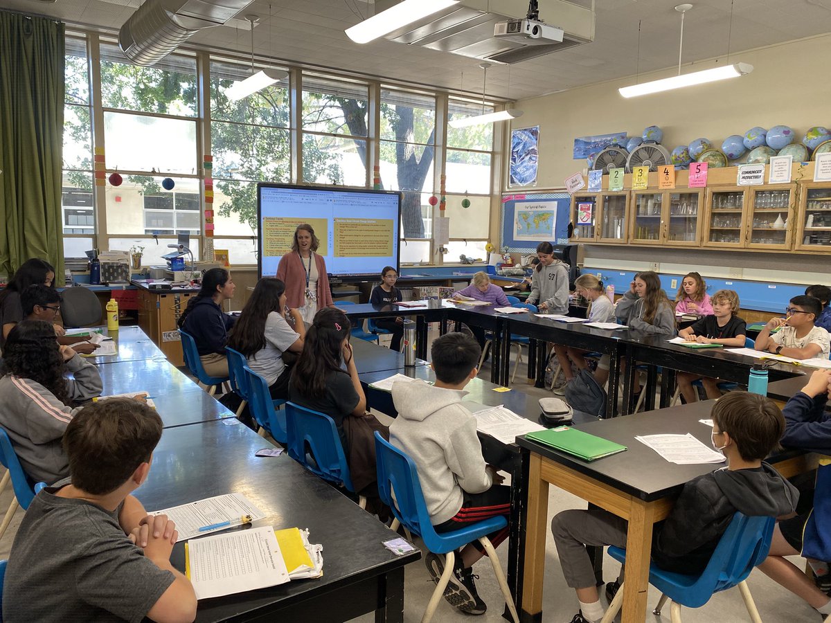 Carolyn Hull tweet media