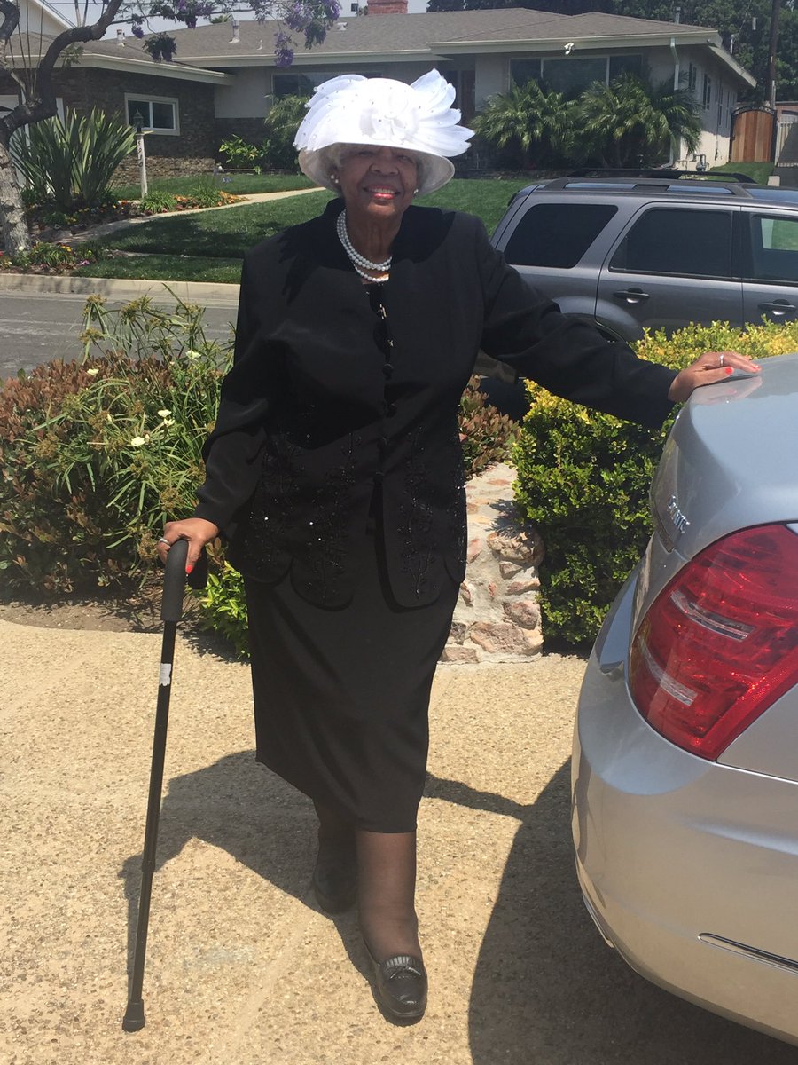 ShirleyCrowe6's tweet image. 🎂Happy Birthday to my beautiful 👑Mother Virginia❣️She’s 93 years young today‼️🥳🥰💐🎉🎈🎊 #prouddaughter #celebratefamily