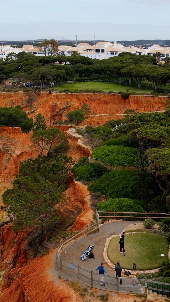 You're standing on this tee... 210 yards to the pin: What happens next? 

Pine Cliffs: yourgolftravel.com/pine-cliffs-re…

#golftalk #algarve