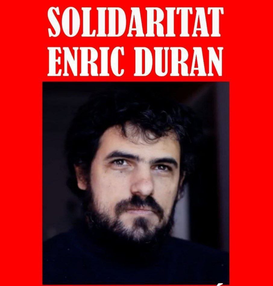 Aquest matí ens ha arribat la noticía de la posta el "llibertat vigilada" en espera de judici, del nostre Company, Enric Duran Giralt.
instagram.com/p/DKP03H1sSvN/…