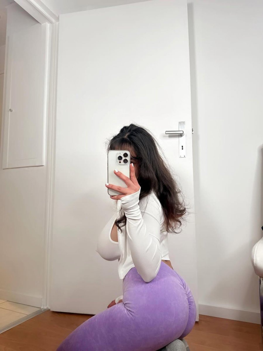 Si quieres verme desnuda escribeme para más info 🔥🥵