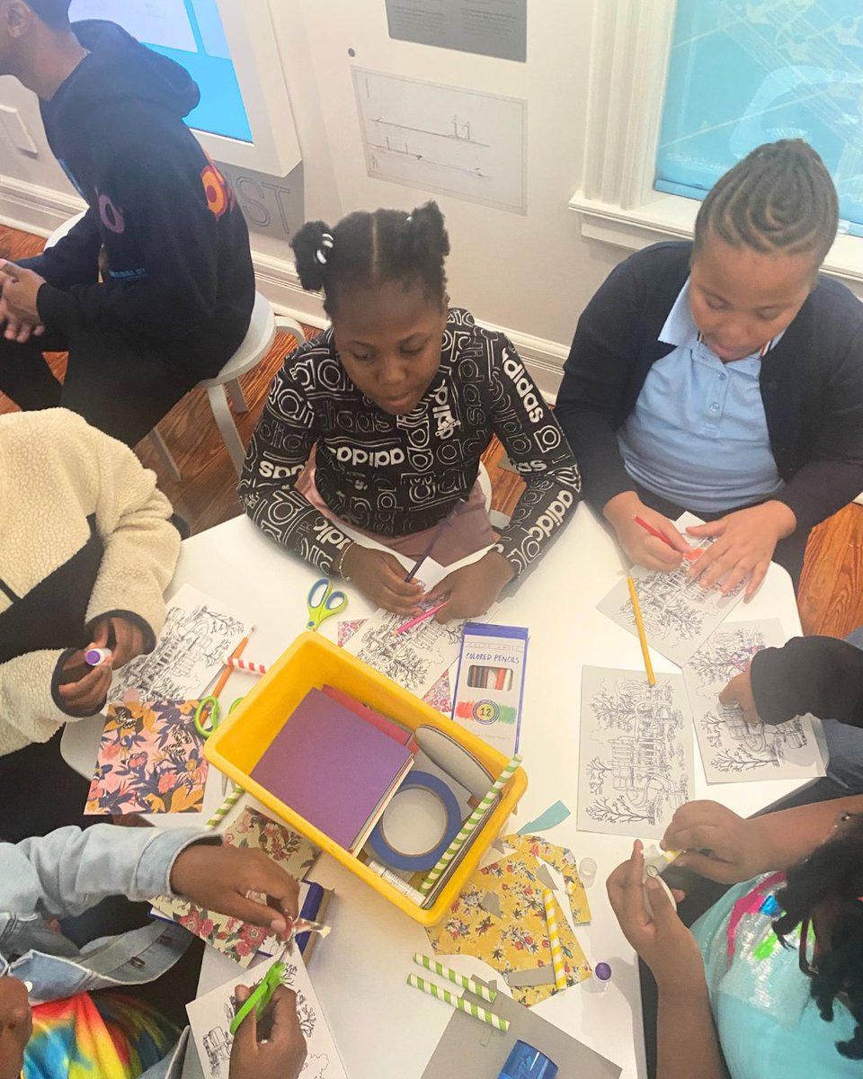LatimerHouse's tweet image. As we wrap up the 2024–2025 school year, we're celebrating all the joyful moments shared with students during our field trips!
A heartfelt thank you to the educators, chaperones, and school communities who make these experiences possible💡🏡
#LewisLatimerHouse #STEAMEducation